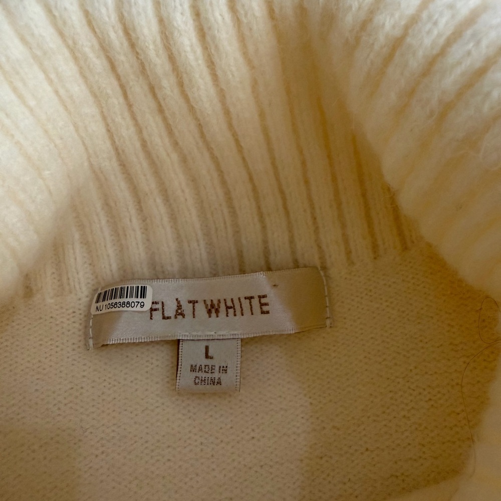 FLATWHITE Anthropologie Cream Turtleneck Sweater Side Buttons Women’s Large - Picture 7 of 8